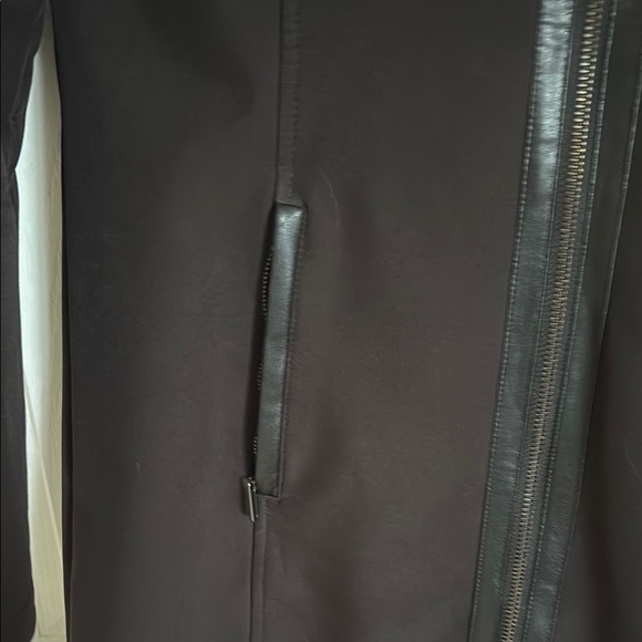 Black Hooded Women's Jacket - Picture 4 of 10